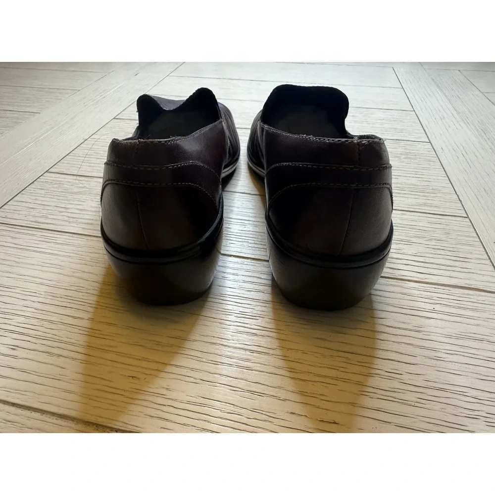 Clark's Women's Brown Leather Comfort Loafers W/1.5